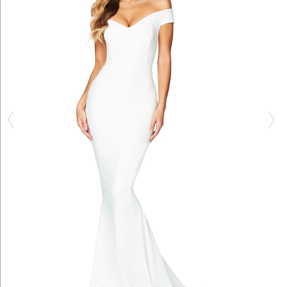 Nookie Allure Gown
